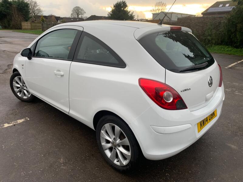 VAUXHALL CORSA