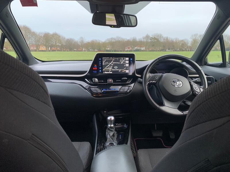 TOYOTA C-HR