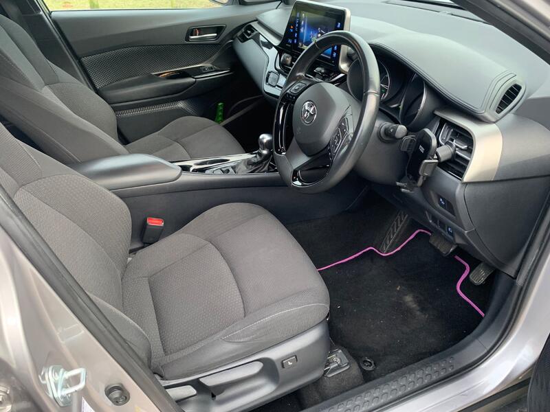TOYOTA C-HR