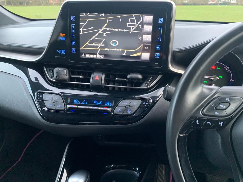TOYOTA C-HR