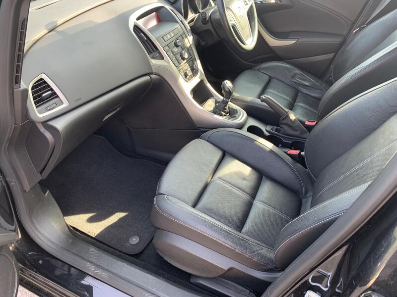 VAUXHALL ASTRA