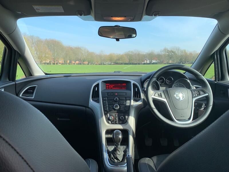 VAUXHALL ASTRA
