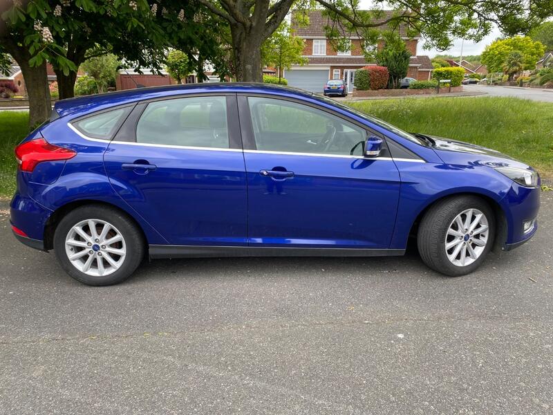 FORD FOCUS