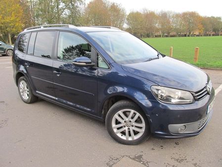 VOLKSWAGEN TOURAN SE TDI BLUEMOTION TECHNOLOGY