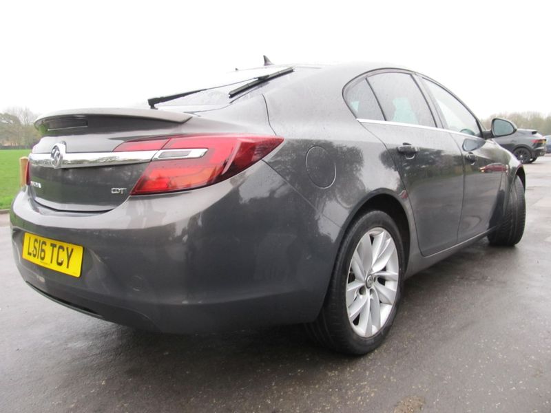 VAUXHALL INSIGNIA