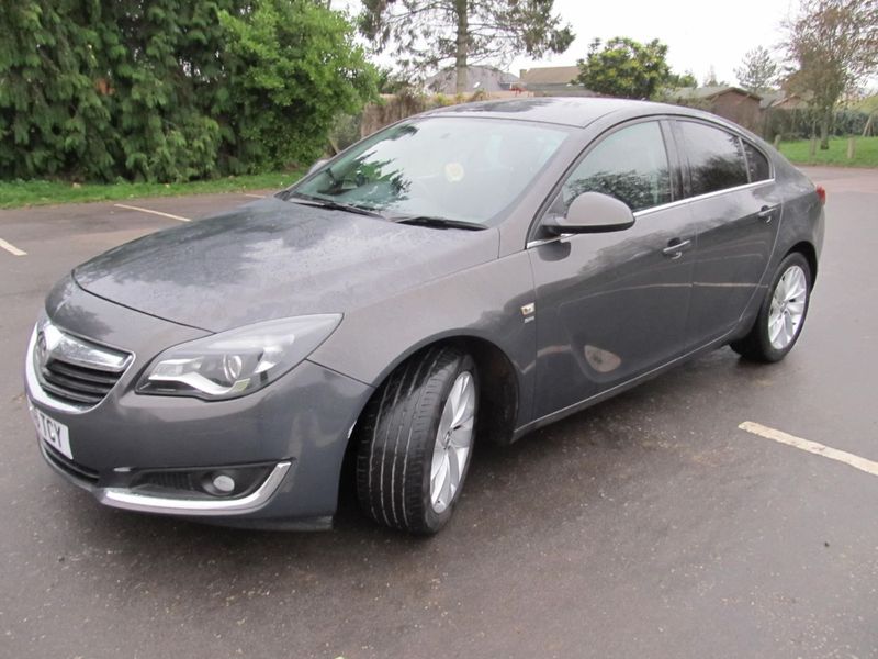 VAUXHALL INSIGNIA