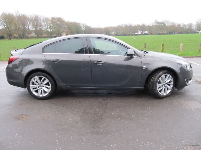 VAUXHALL INSIGNIA