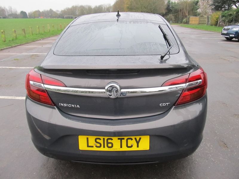 VAUXHALL INSIGNIA