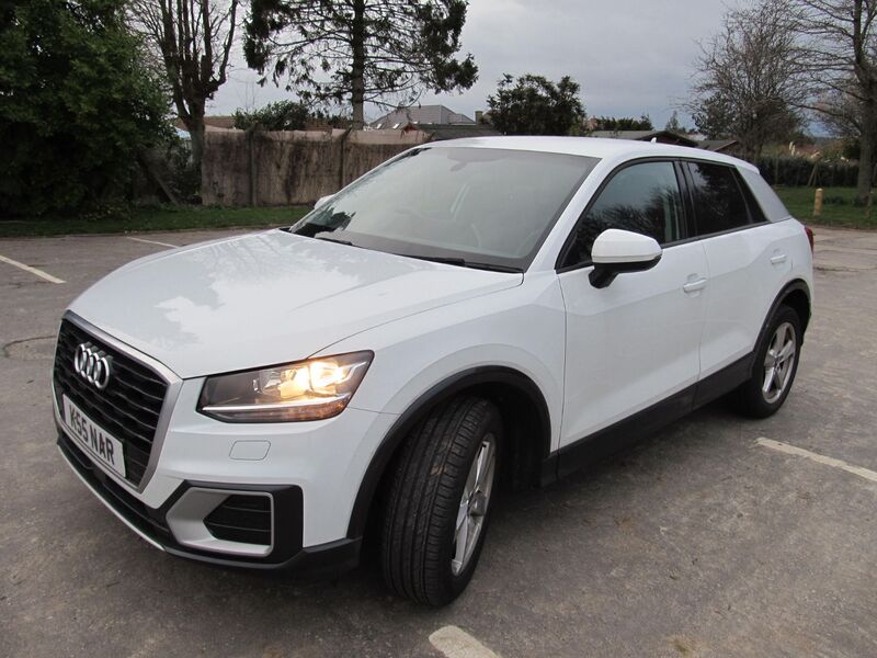 AUDI Q2