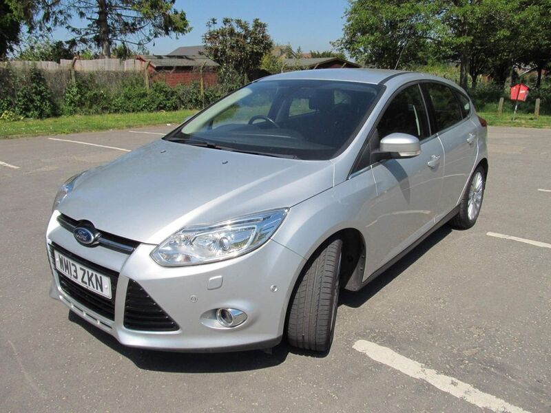 FORD FOCUS