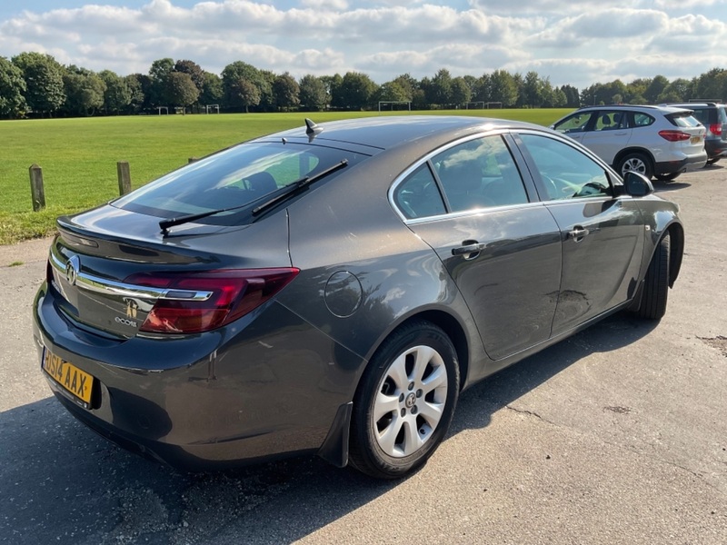 VAUXHALL INSIGNIA