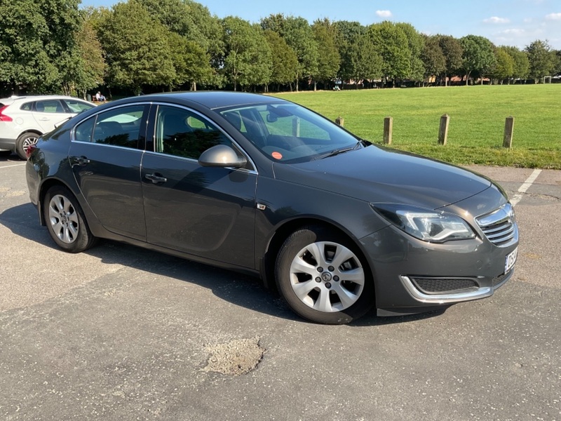 VAUXHALL INSIGNIA