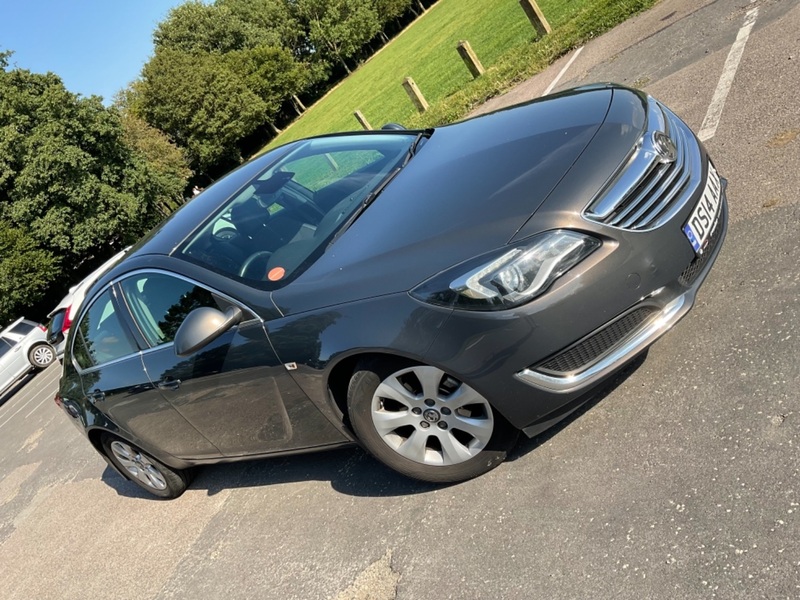 VAUXHALL INSIGNIA