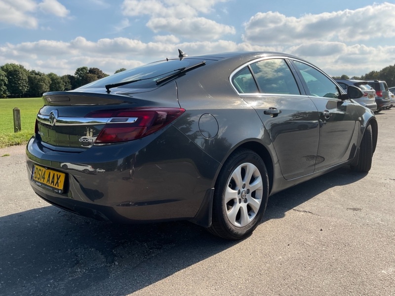 VAUXHALL INSIGNIA