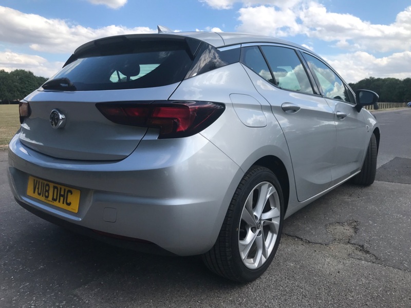 VAUXHALL ASTRA